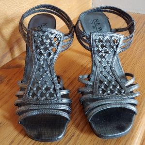 New York Transit Shiny Silver Heels